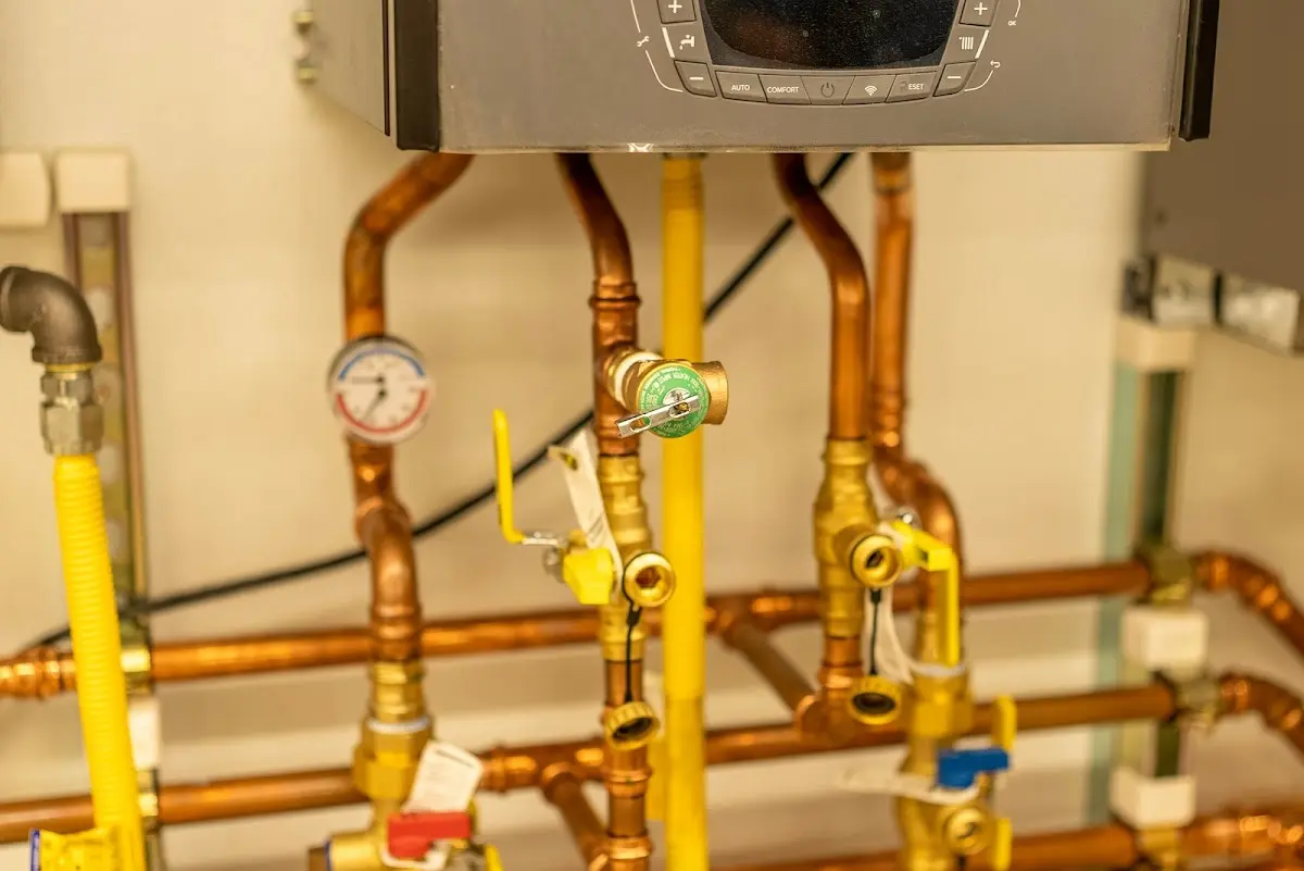 Licensed technician providing Pipe Repair for a homeowner in Saratoga